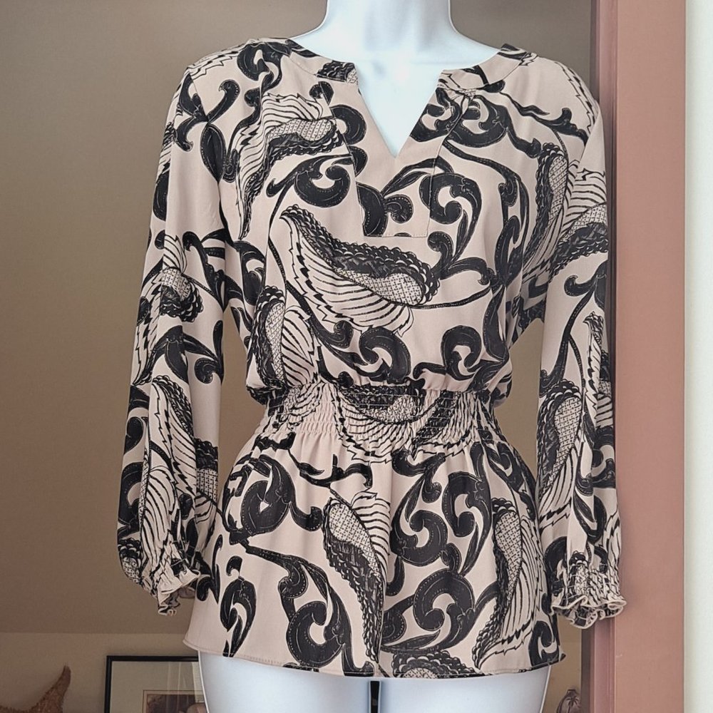 NWOT ALFANI Petite Fitted Black & Tan Blouse Feathers Ruched Elasticated Waist